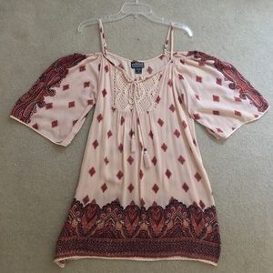 NWOT off the shoulder summer dress size M